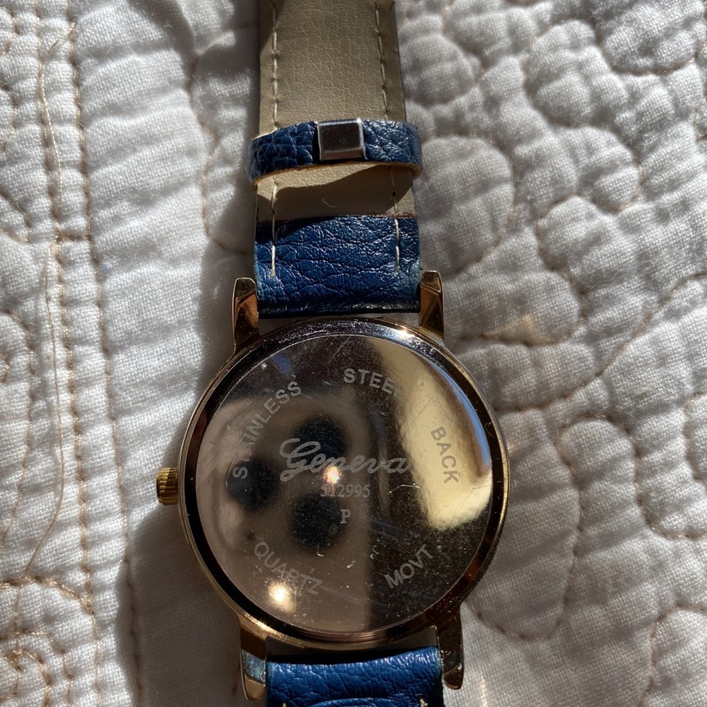 Leatherette Watch - Picture 2 of 3